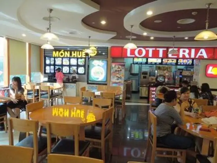 フードコート（ダイヤモンドプラザ）