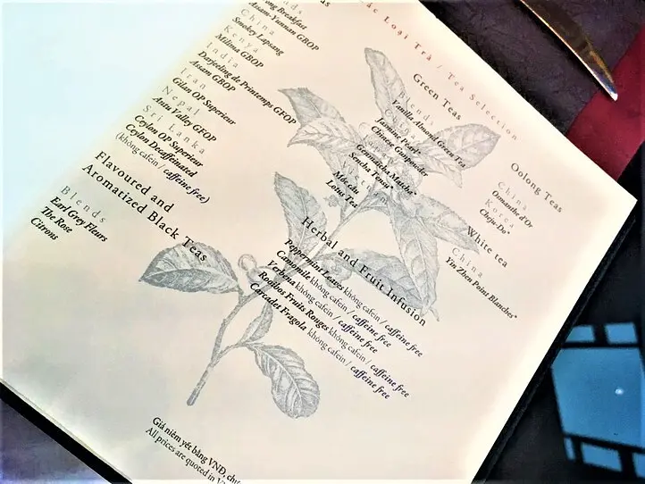 6つ星ホテル「ザ・レヴェリー・サイゴン」でアフタヌーンティーを