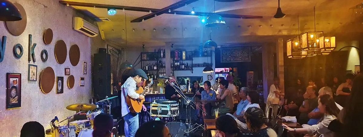 ホーチミン市で楽しむアコースティック音楽とジャズの夜