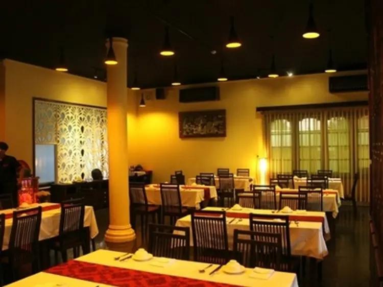 ラン・カトレア・レストラン