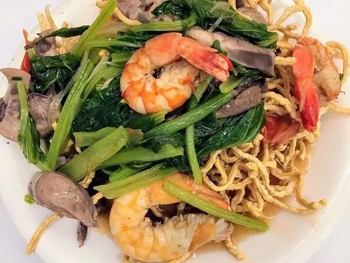 有名カニ料理専門店食べ比べ！～94 Thuy(94トゥイー)＆Quan 94(クアン94)～