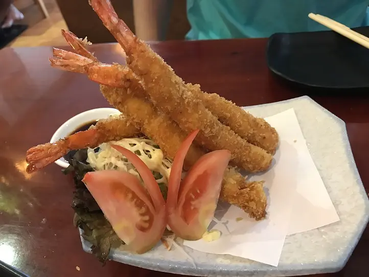 ホーチミンで日本食が食べたくなったら！家族連れにおすすめの寿司屋〜Sushi NHi