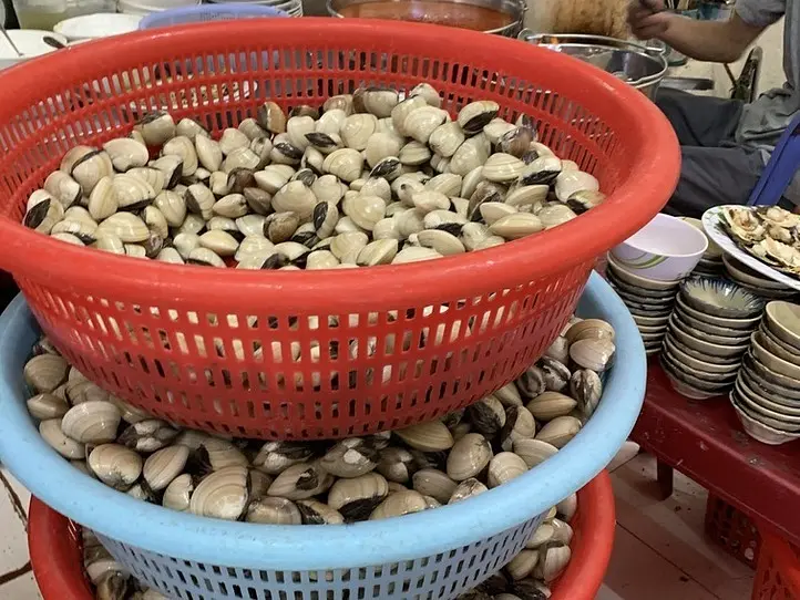 ホーチミンで海鮮を満喫しよう〜４区の貝ストリート〜