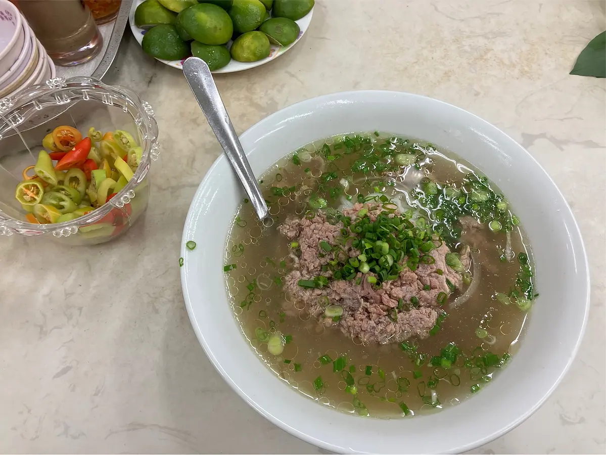 ローカルレストラン初心者にもおすすめできるフォーのお店