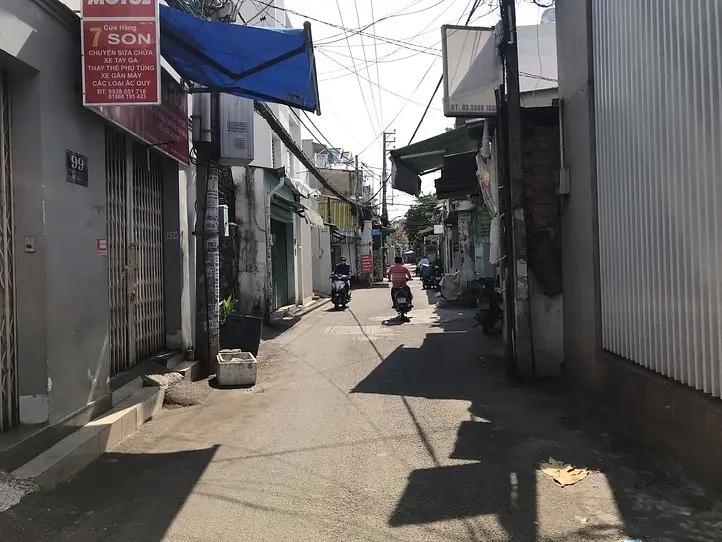 タンソンニャット空港近くの裏路地でゲット！コスパ抜群のアクセサリー専門店〜Boo Storie