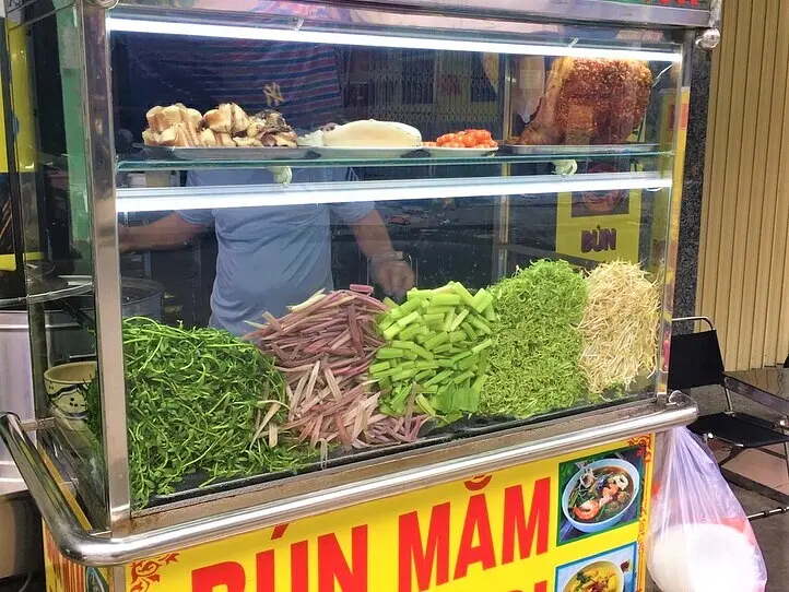 ちょっとマイナーなベトナム料理を食べてみよう