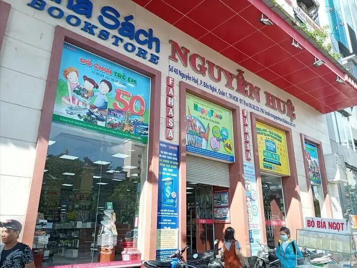 【週末特集】のんびり書店巡り。お土産探しにも！～Ho Chi Minh City