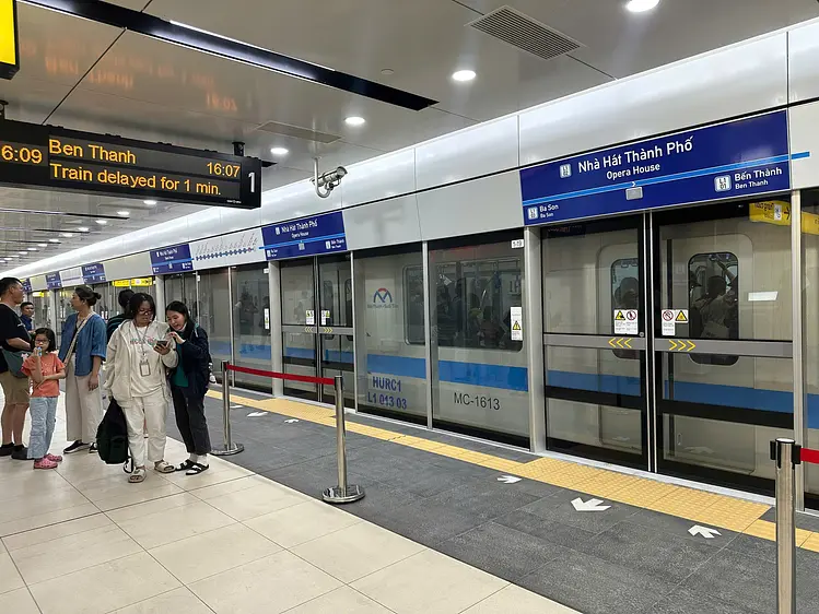 オペラハウス駅／ホーチミンメトロ