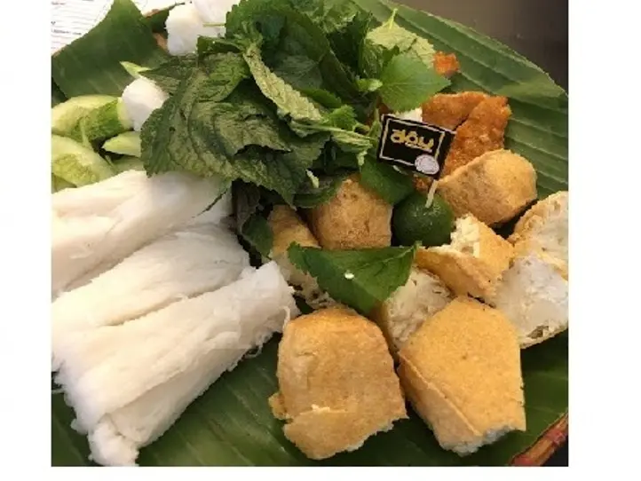 ベトナム人に大人気！北部名物料理「ブンダウマムトム」はいかが？