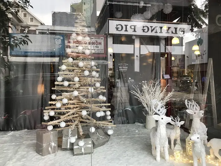 南国ホーチミンで揃える、可愛いクリスマスツリーとアイテム