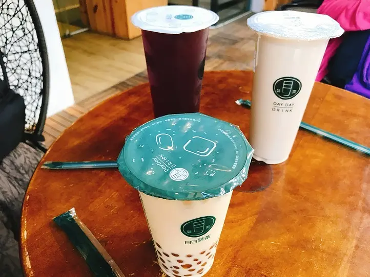 ベンタイン市場の近くにあるかわいいアイスティー屋さん