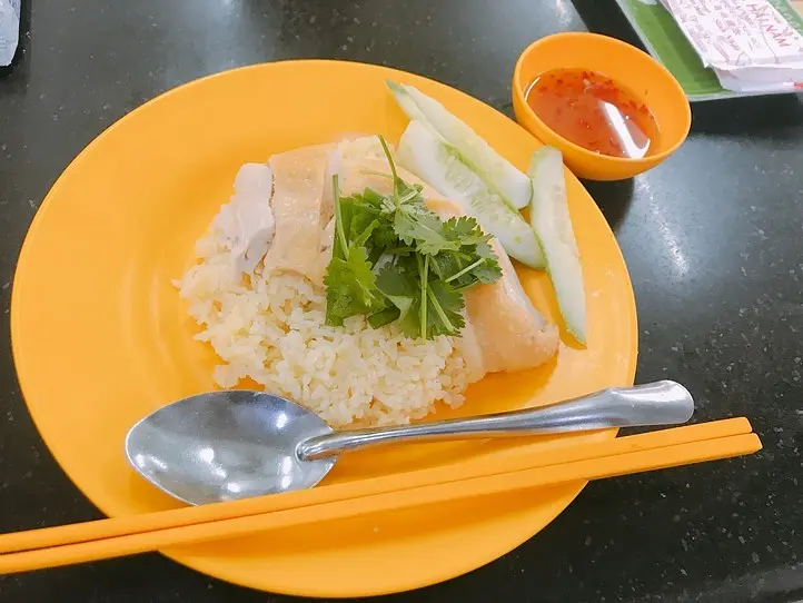 本場に負けない美味しさ！ホーチミンのチキンライスをお手軽に~com ga hai nam