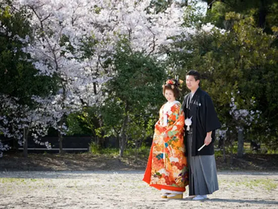 スタッフ全員日本語OK！老舗日系フォトスタジオで記念撮影