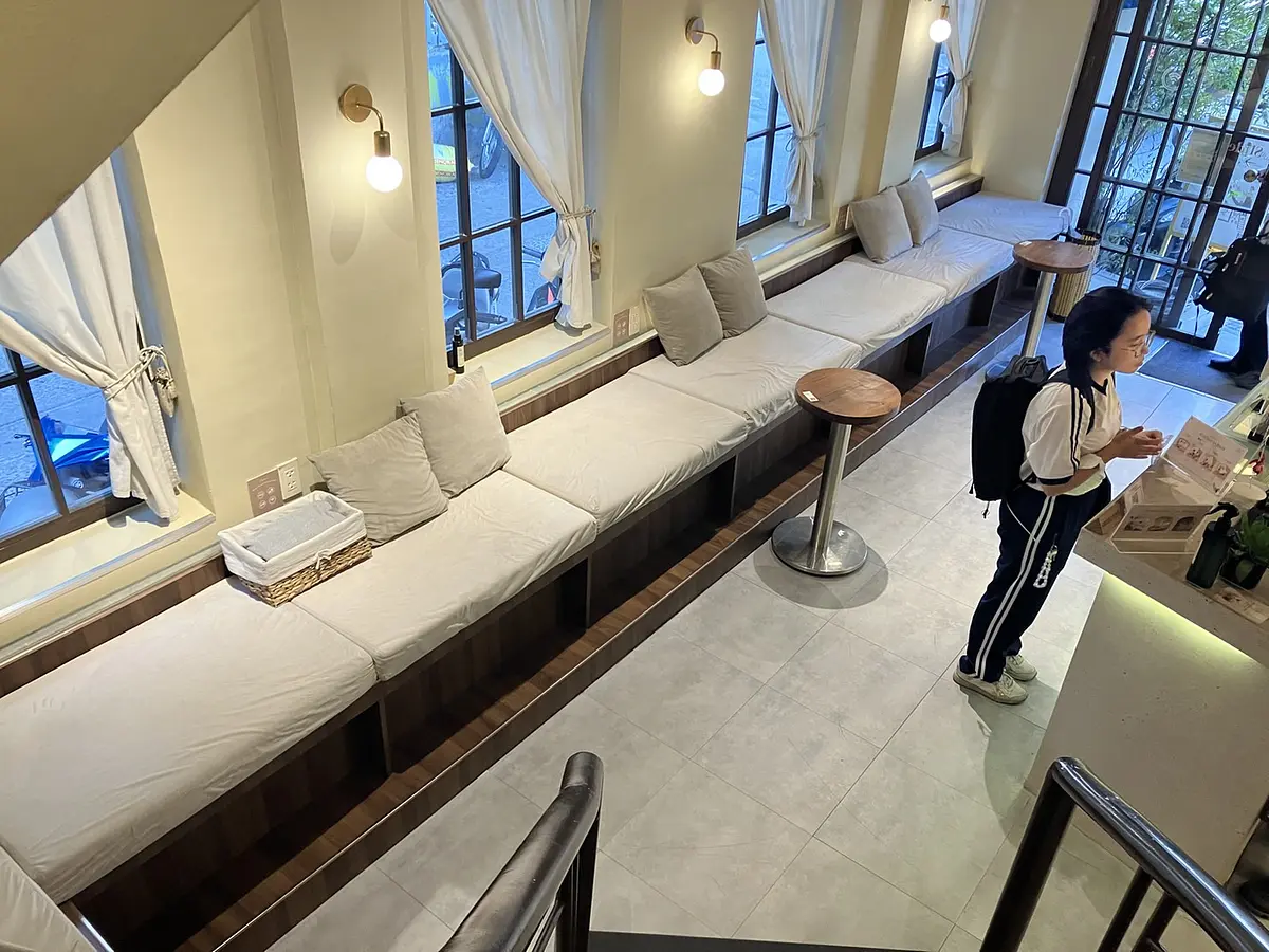 　パーティエリアがあったり、寝転がれたり…さまざまな使い方ができるおすすめカフェ