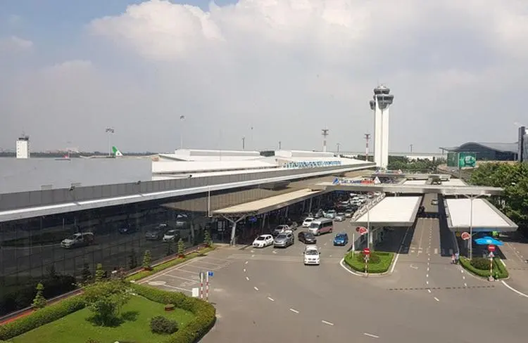タンソンニャット国際空港、国際線T2と国内線T1を結ぶ空港内道路が開通