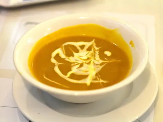 500円で食べられる5つ星のフランス料理店「レトワール」