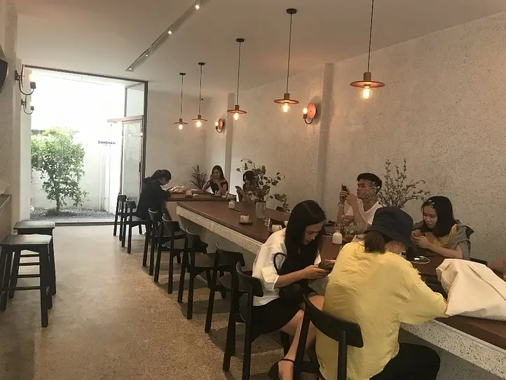 ベンタン市場近く！コーヒーや抹茶にこだわった穴場カフェ〜DANSHARI COFFEE（ダンシャリコーヒー）〜