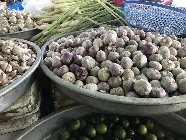 ホーチミンのローカル市場、ティゲー市場で食材探し&デザートタイム