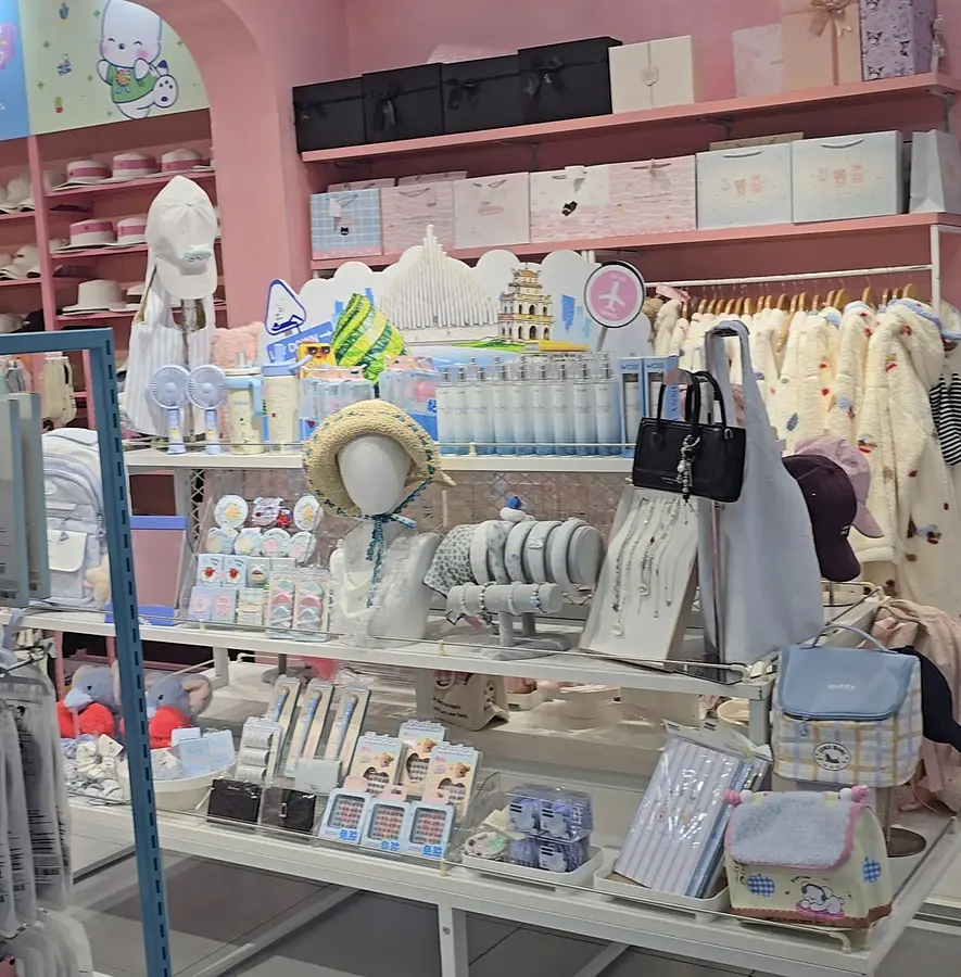 【ホーチミン雑貨】MOSSで見つけるかわいいお土産！ぬいぐるみ・ネイル・バッグが揃う話題のショップ