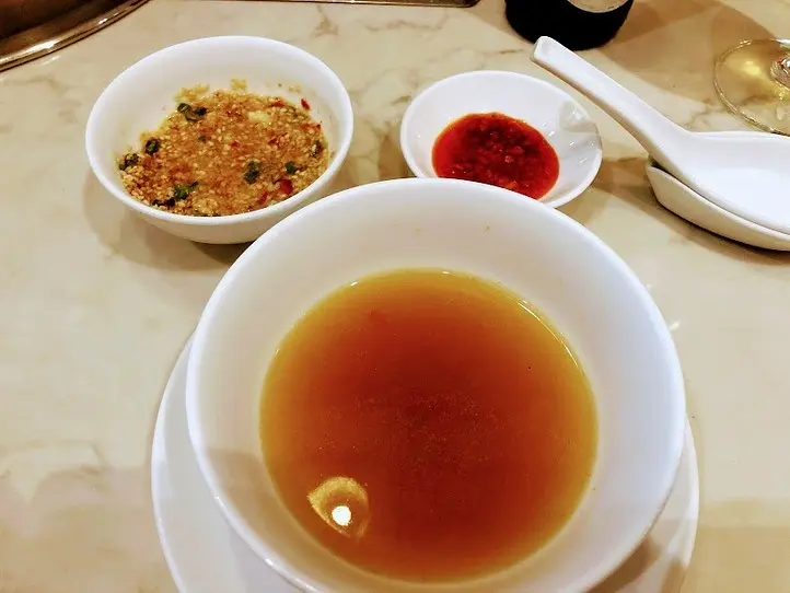 ホーチミンでデトックス！肉厚ヘルシーなきのこ鍋はいかが？