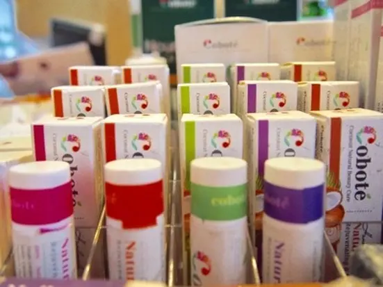 バッチャン焼きも！かわいい食器が何でも揃う ユエン・ホーム！