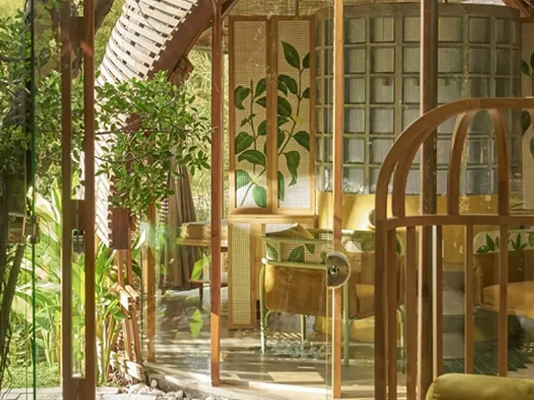 ザ・スパ・バー