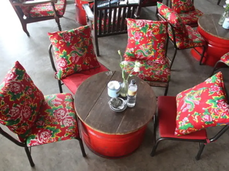 コンカフェ（マックチブオイ通り店）