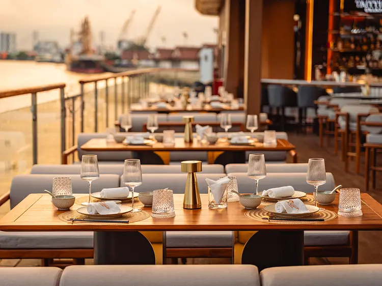 アイコン・サイゴン・クルーズ