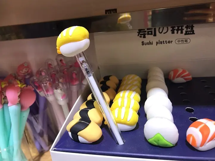 可愛いiPhoneケースを買うなら、Nguyen Trai 通りの専門店がおすすめ