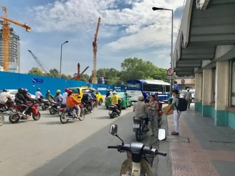 ブンダウ・ホームメイド　レライ店