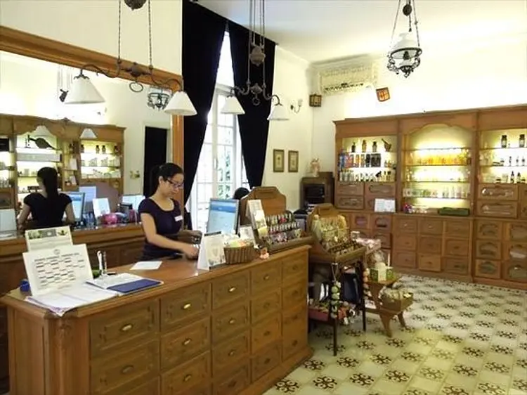 ラ･メゾン･ド･ラポティケア