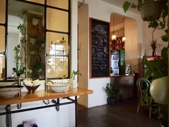 サイゴン・オーイ