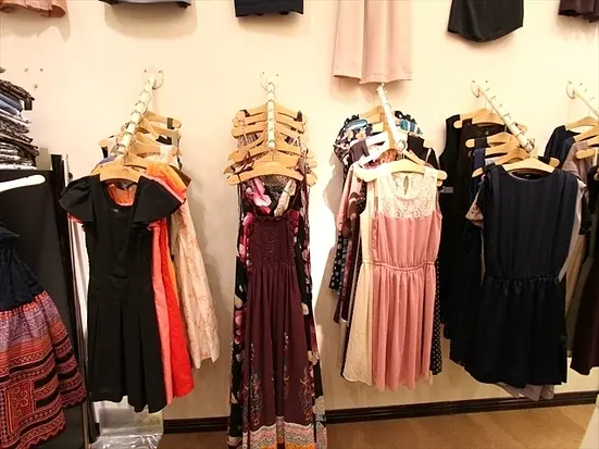 エム エム 2号店