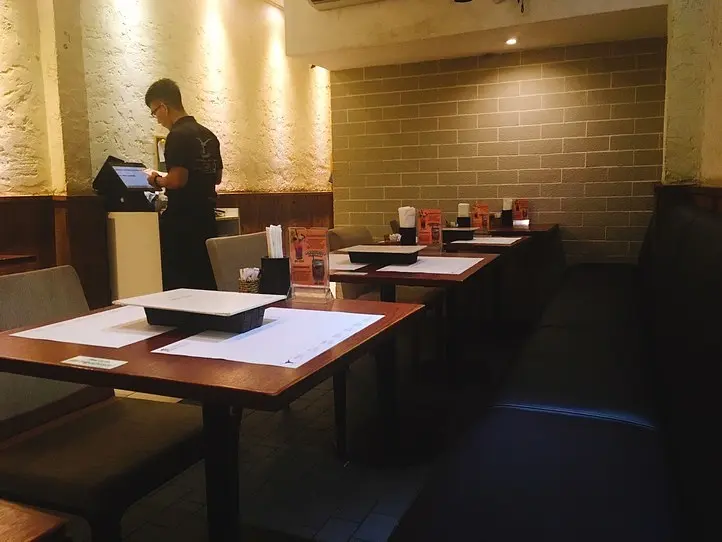 日本人街のハンバーグ屋さん「ぎゅう丸」