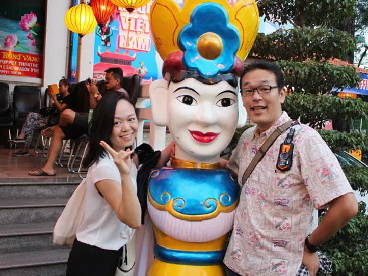 ホーチミンの夜、ナイトツアーの定番！水上人形劇＆ディナークルーズの２大スポットがセットに！