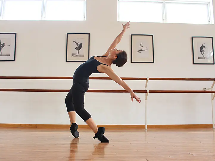 数々の賞を受賞するダンセンターとは？校長LINHにインタビュー