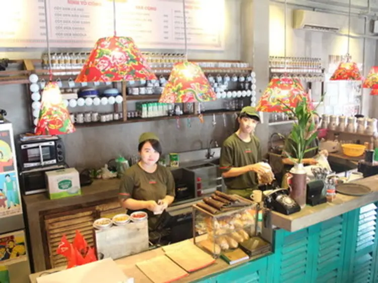 コンカフェ（マックチブオイ通り店）