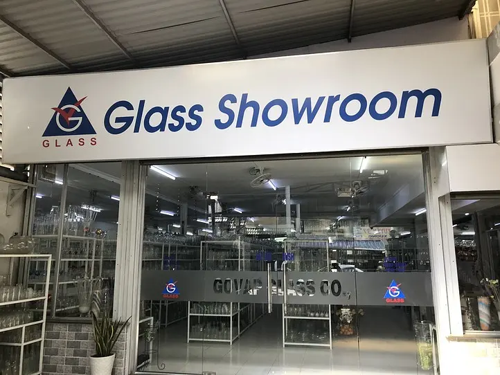 ホーチミンのガラス専門店で掘り出し物を探そう！日々の生活に美しさを見出す〜Govap Glass
