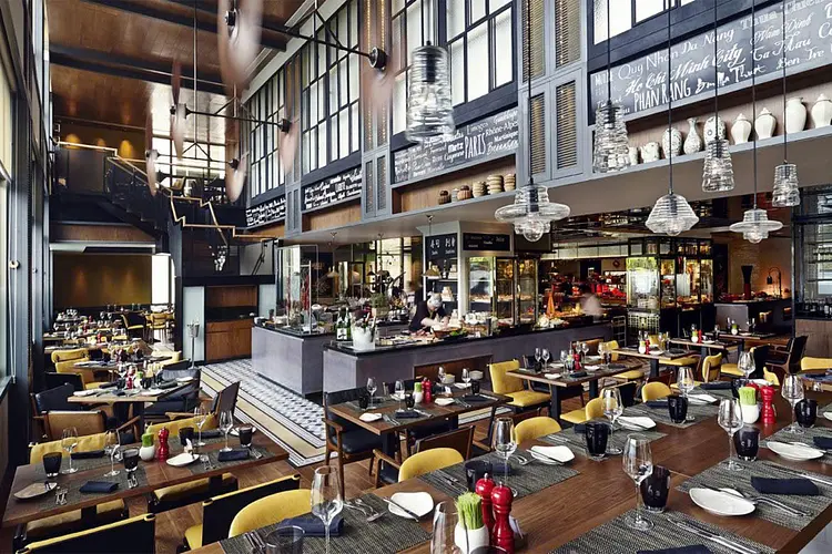 ソフィテル サイゴン プラザ