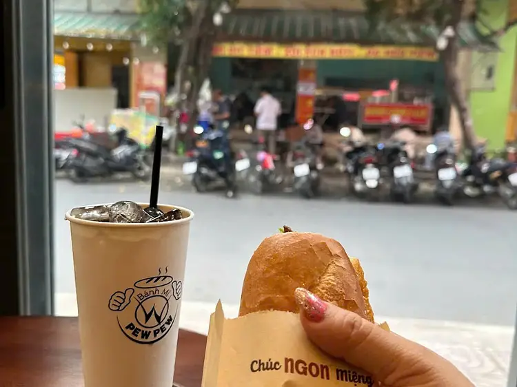 バインミー・ペウペウ