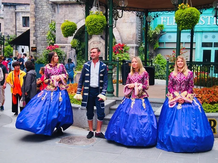 ホーチミンから1時間！ダナンの不思議なテーマパーク・バナヒルズを楽しもう