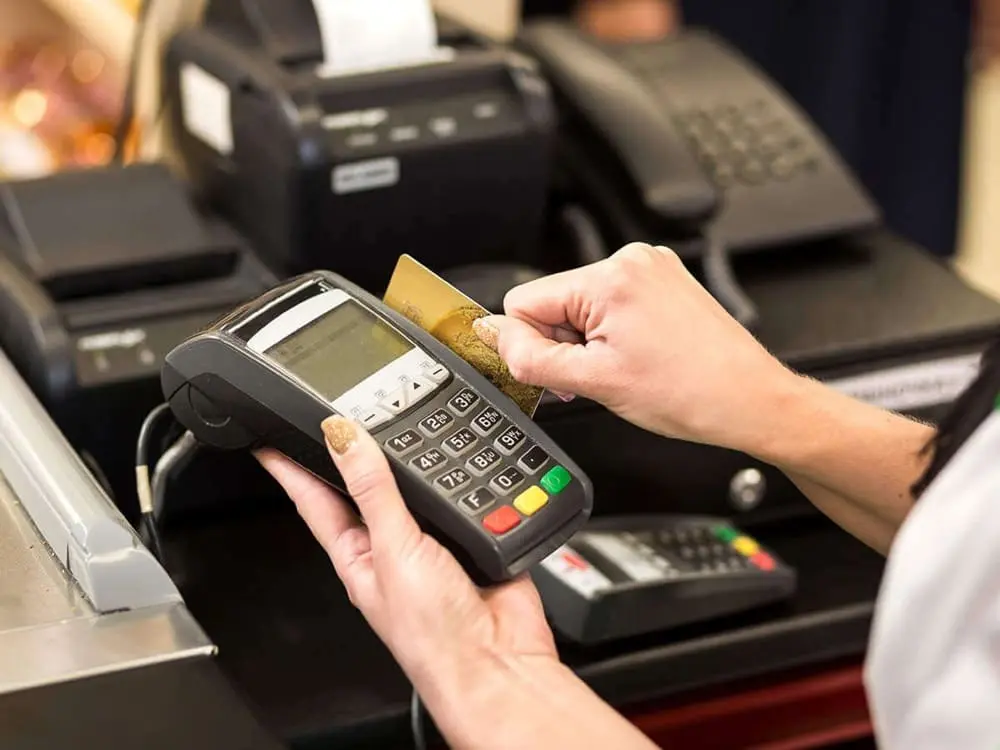 ホーチミンでクレジットカードは使える？日本人旅行者が知っておきたい支払い方法