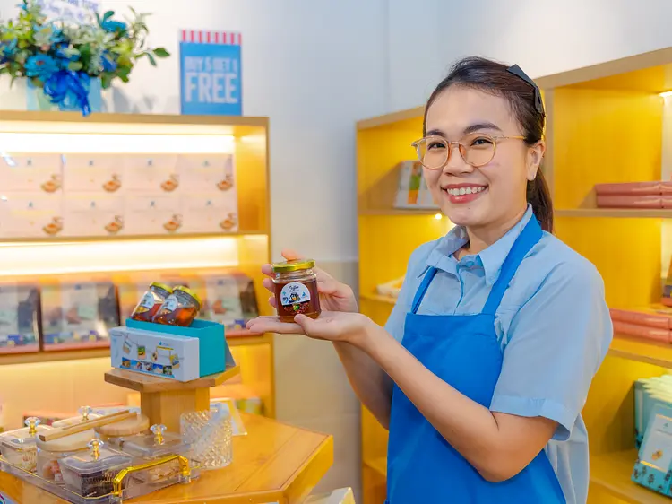 YUGOC レロイ通り本店