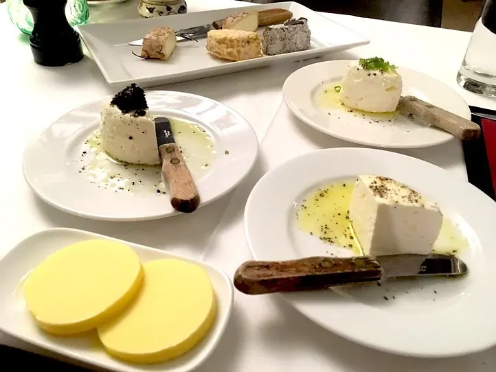 　ホーチミンの隠れ家フレンチのお店