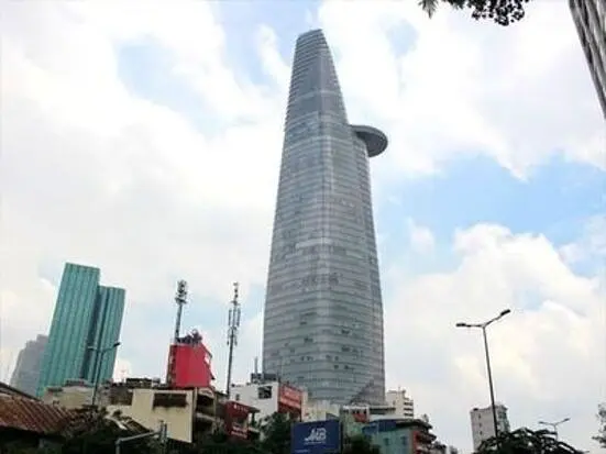 バラ香る上品なジャグジーで女磨きを