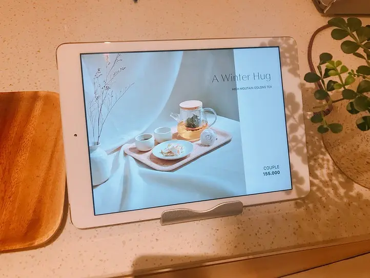 路地奥にあるカフェで静かにティータイムを楽しむ~dear tea house