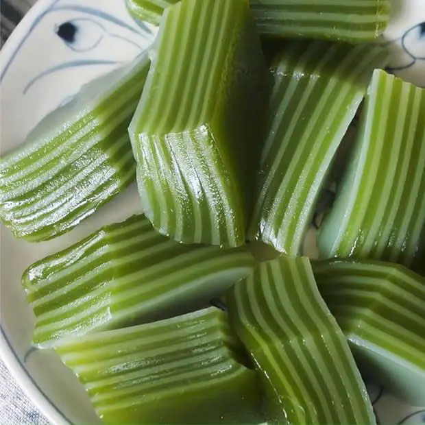 ベトナムで味わう伝統の甘味：日本人旅行者におすすめのデザート特集