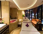 カラ サロン & スパ / カラベル サイゴン