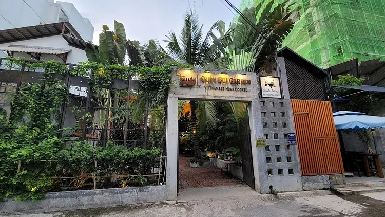 クアン・ブイ・ガーデン