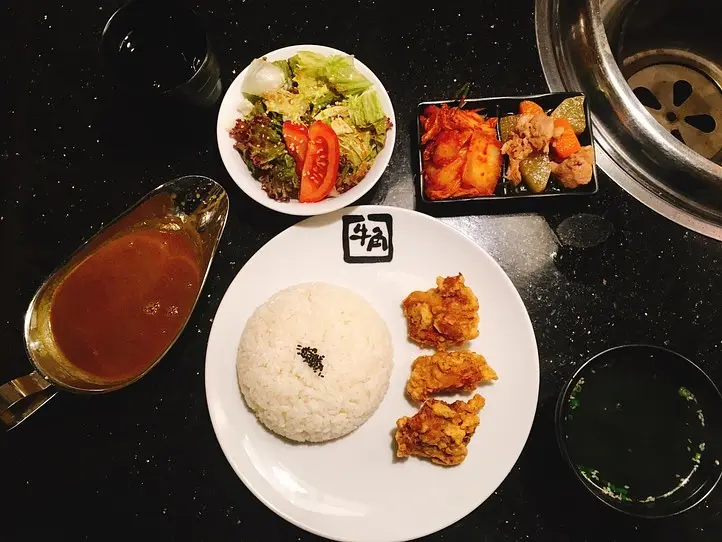 日系チェーンのローカライズ　～牛角編～